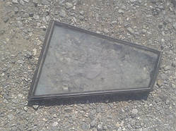 Скло глухе заднє бічне ВАЗ 2102 2104 кватирка в задні двері ліве праве бу