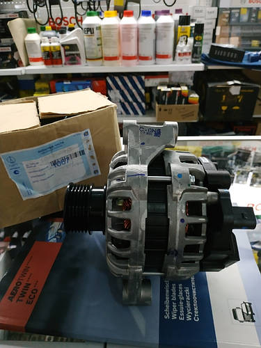 Генератор Bosch,F000BL0652 ,Гранта, 110Ah,, цена 5000 грн — Prom.ua (ID ...