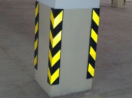 Угловая резиновая защита стен и колонн