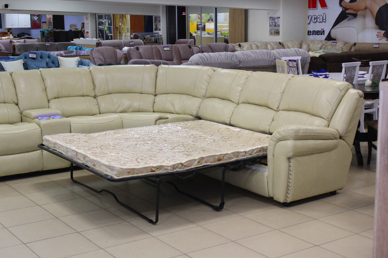 Угловой диван из натуральной кожи с двумя электрическими реклайнерами и ...