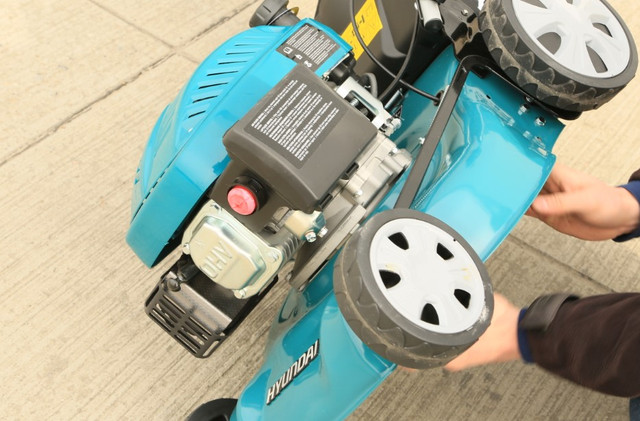 Габарити газонокосарки Hyundai L 5100M Габарити газонокосарки Hyundai L 5100M