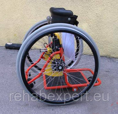 Б/В Мобільний вертикалізатор для активних дітей R82 RABBIT Stander Size 3