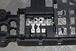 Головне гніздо запобіжників 4E0971845 Audi A8 D3