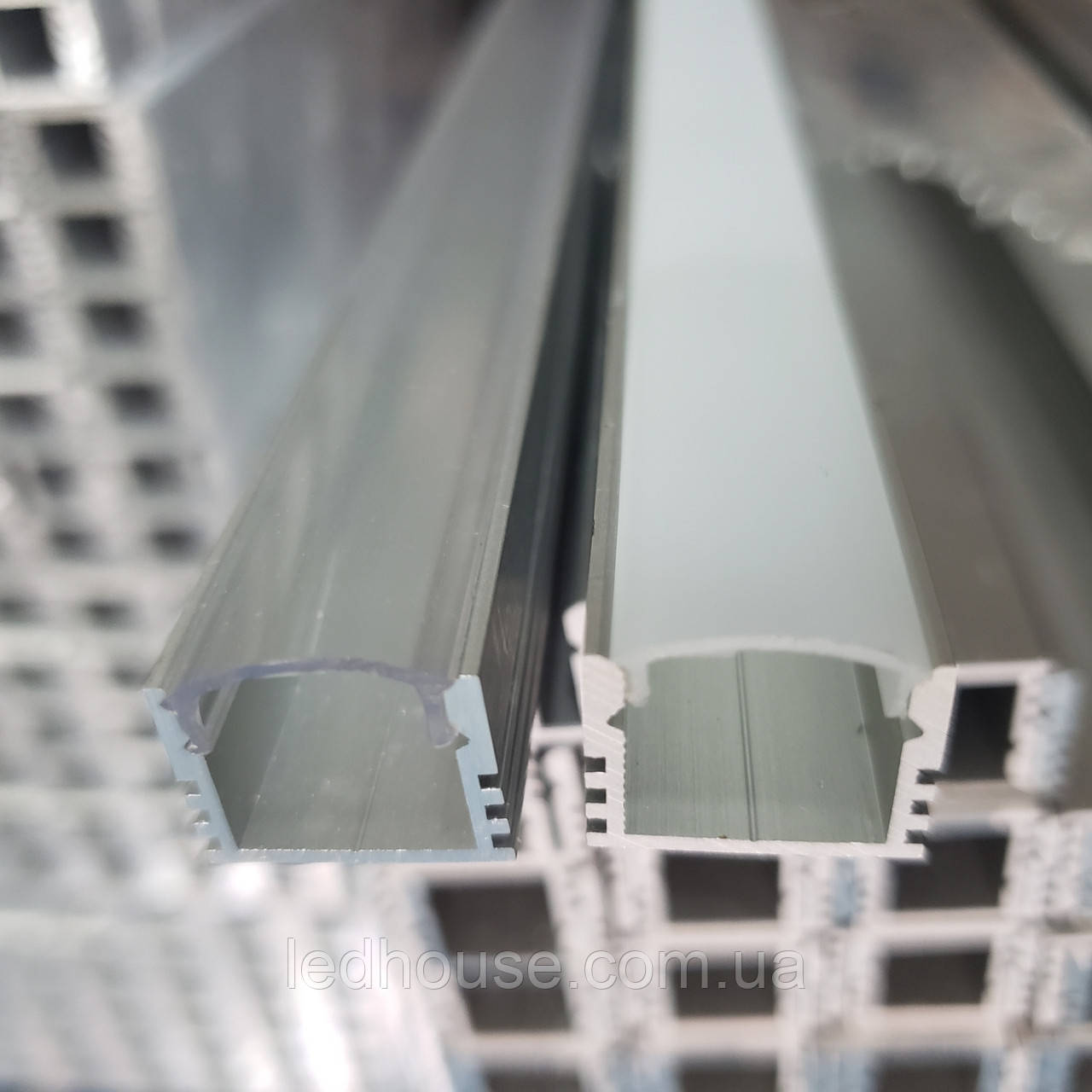 Светодиодный профиль ЛП12 с Рассеивателем поликарбонат по выгодным ...