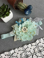 Пов'язка ручної роботи з квіткою й короною блакитна