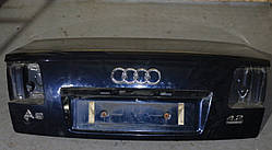 Кришка багажника гола LZ5D Audi A8 D3