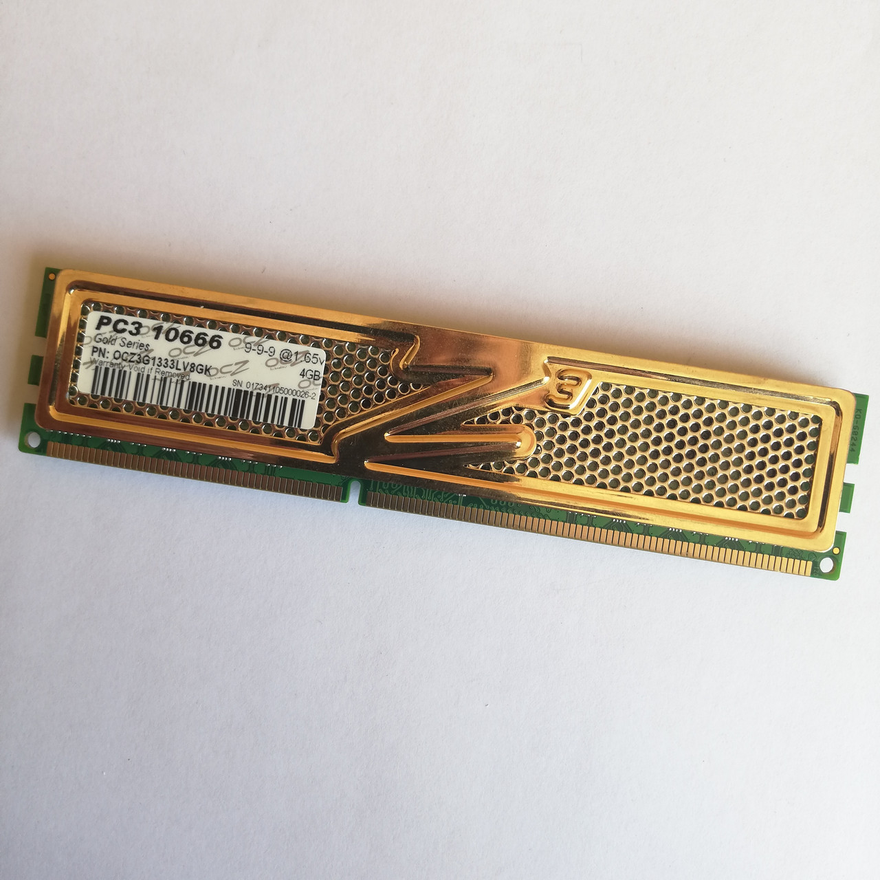 Игровая оперативная память OCZ Gold DDR3 4Gb 1333MHz PC3 10666U CL9 (OCZ3G1333LV8GK) Б/У