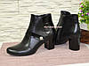 Жіночі черевики на невисоких підборах, натуральна шкіра лак чорного кольору, фото 3