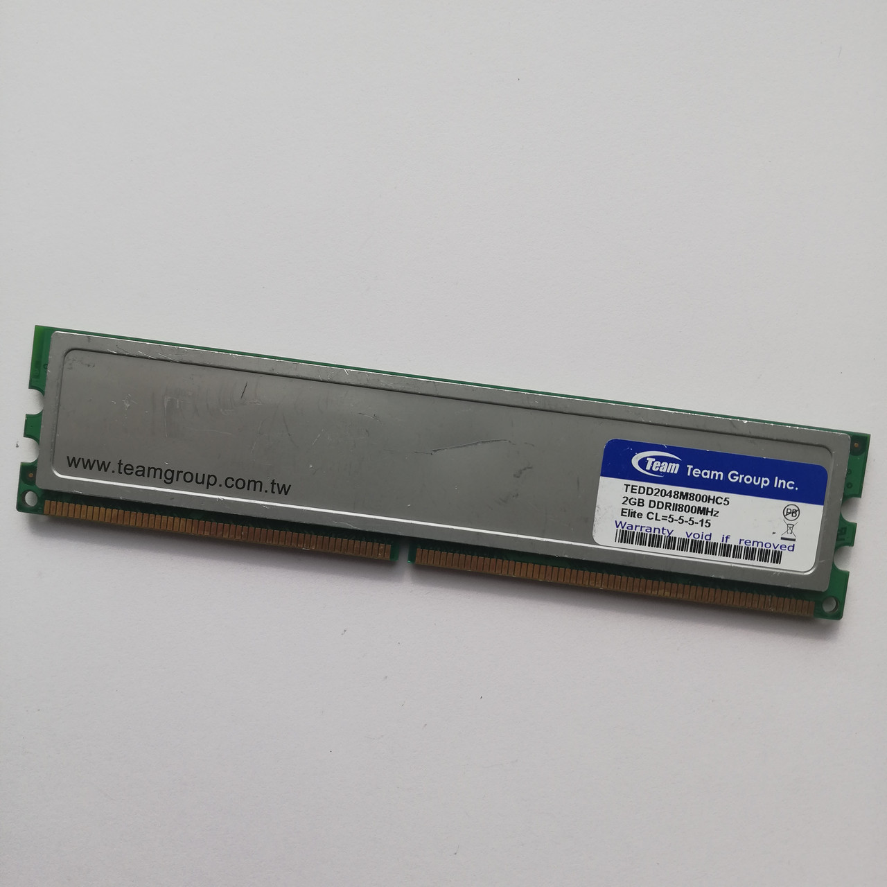 Ігрова оперативна пам'ять Team Elite DDR2 2Gb 800MHz PC2 6400U CL5 (TEDD2048M800HC5) Б/В