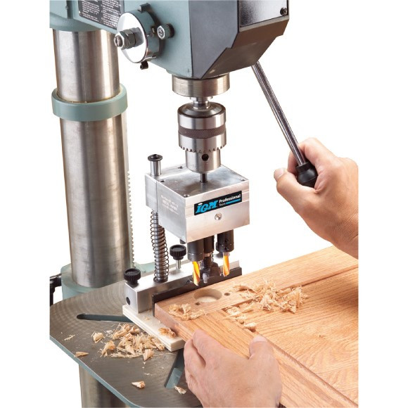 Свердління на вертикально-свердлильному верстаті