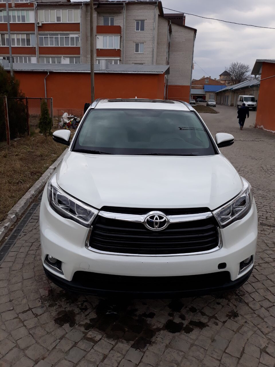 Передние фары Toyota Highlander 50 тюнинг LED оптика (под ксенон) стиль 2 - фото 4 - id-p804701484