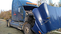 Производство и замена лобового стекла триплекс на грузовике KENWORTH T2000 в Никополе (Украина). 1