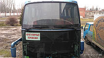 Производство и замена лобового верхнего стекла триплекс на автобусе Setra S228 DT в Никополе (Украина). 2