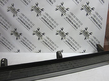 Поріг (підніжка) Toyota Sequoia