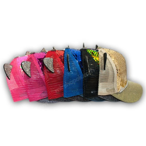 Бейсболка с блестками и ушками