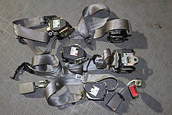 Ремінь і ремені безпеки Audi A8 D3