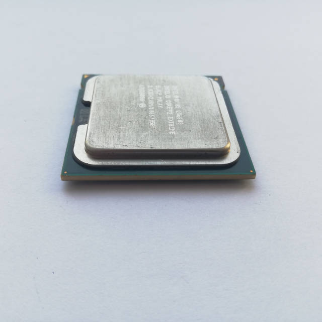 Процессор Intel Core Extreme QX6800 SLACP 8M Cache 1066