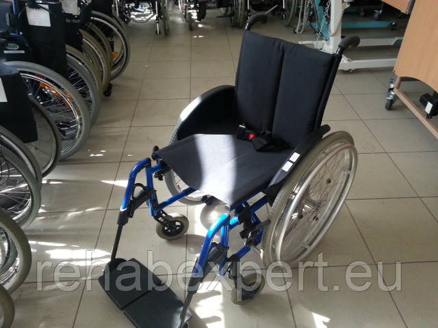 Інвалідний візок активного типу Meyra Active Wheelchair 42cm