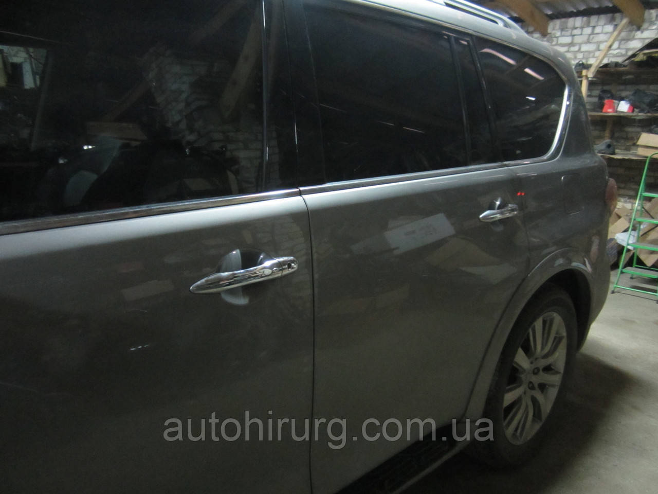 Задні ліві двері Infiniti Qx56/Qx80 — Z62