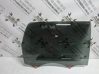 Скло задньої правої двері Toyota Sequoia