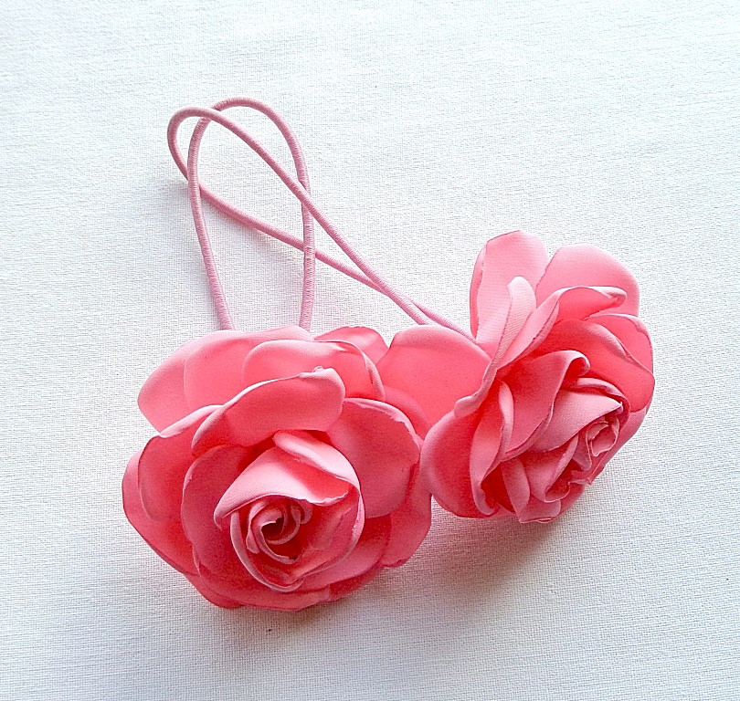 Гумка для волосся з квітами ручної роботи "Троянда Рожева"