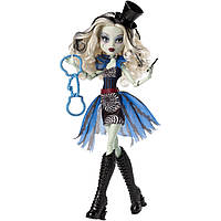 Monster High Кукла Фрэнки Штейн из серии Фрик Ду Чик Freak du Chic Frankie Stein Doll