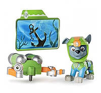 Фигурка Щенячий патруль Роки Paw Patrol Sea Patrol - Light Up Rocky with Pup Pack and Mission Card