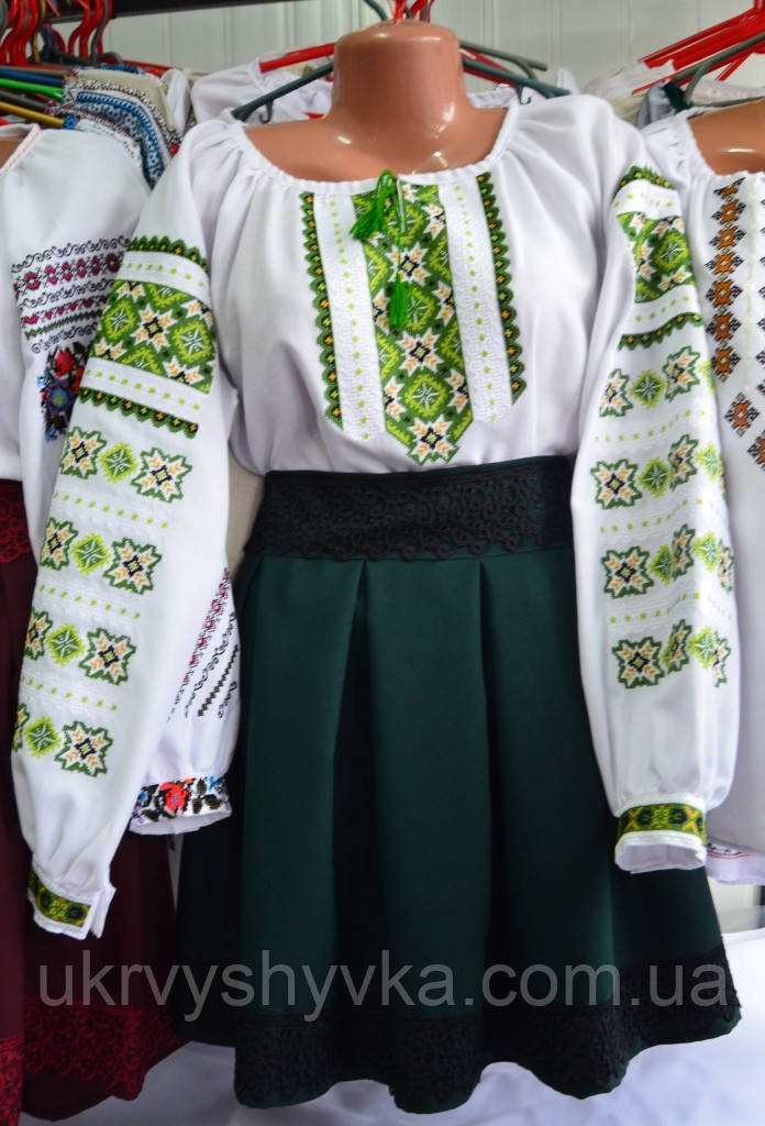 Вишитий жіночий костюм "Дарина"
