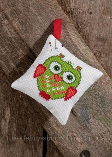 Набір для вишивання хрестом ТМ Permin "Подушечка Зелена сова (Pincushion, green owl)" 03-7395