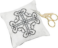 Набір для вишивання хрестом ТМ Permin "Подушечка 4 Серця (Pincusion 4 hearts)" 03-4393