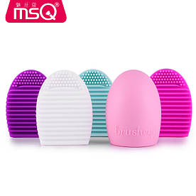 Силіконова щіточка для чистки пензликів MSQ Silicone Egg Brush біла