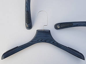 Довжина 39,5 см. Плічка вішалки пластмасові з антиковзаючим ребристим плечем колір чорно-синій