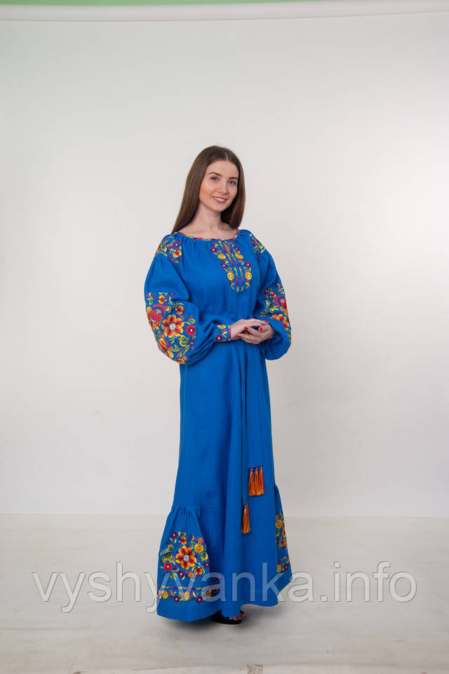 Синє лляне плаття-вишиванка