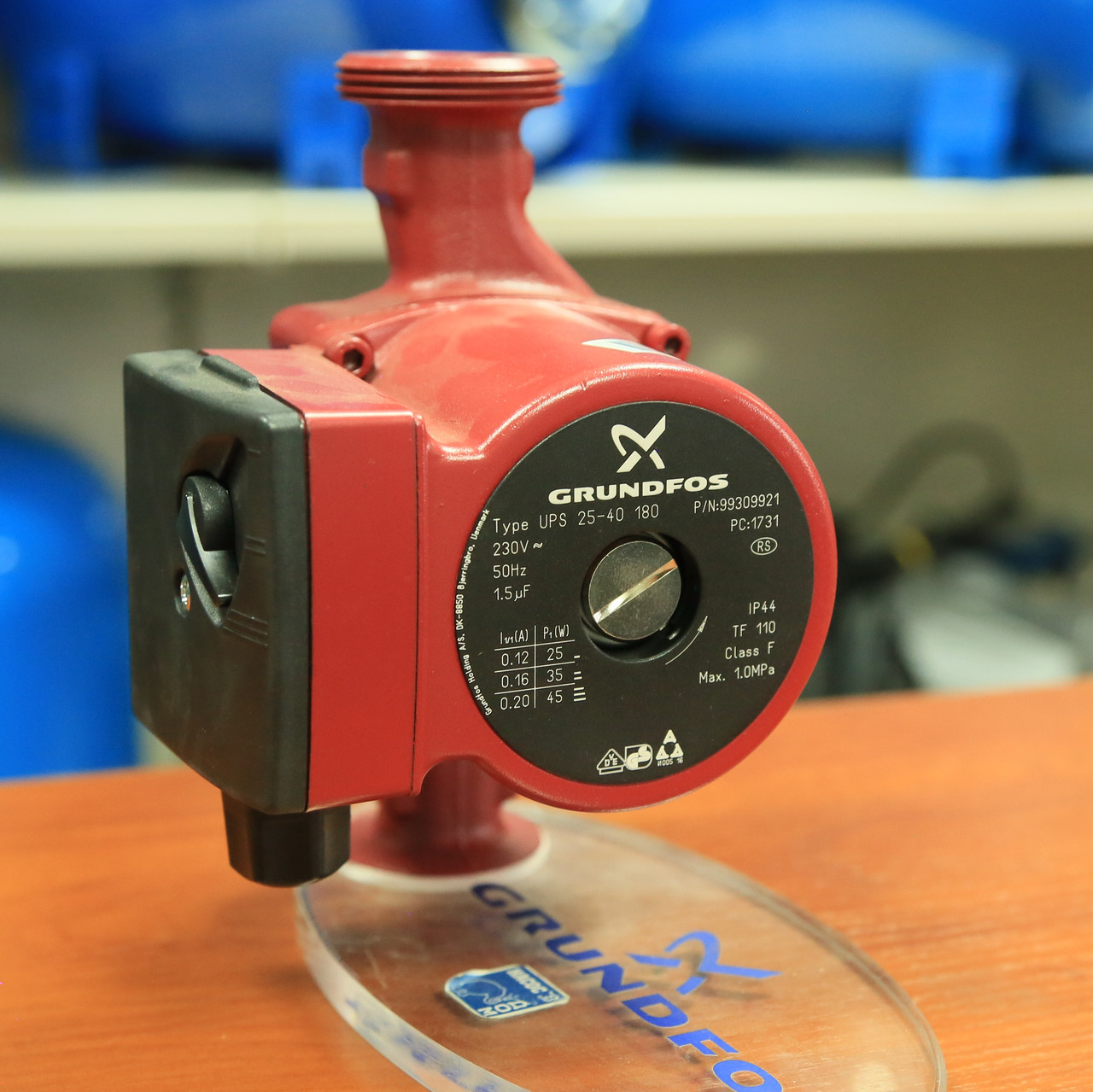 Циркуляційний насос Grundfos Alpha3 25-40