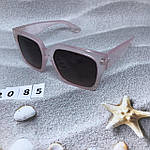 Сонцезахисні окуляри з чорними лінзами і рожевою оправою, фото 5