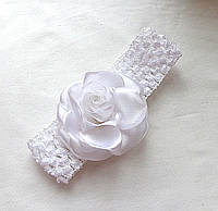 Пов'язка біла ажурна на голову для малюків і підлітків з квітами з тканини ручної роботи "Біла Троянда"