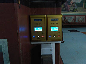 Для зручного управління теплу підлогу розділено на 5 зон з можливістю контролю температури. 