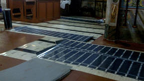 Для зручного управління теплу підлогу розділено на 5 зон з можливістю контролю температури. 