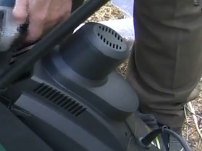 Потужний електродвигун садового подрібнювача Iron Angel ES 2500 Потужний електродвигун садового подрібнювача Iron Angel ES 2500