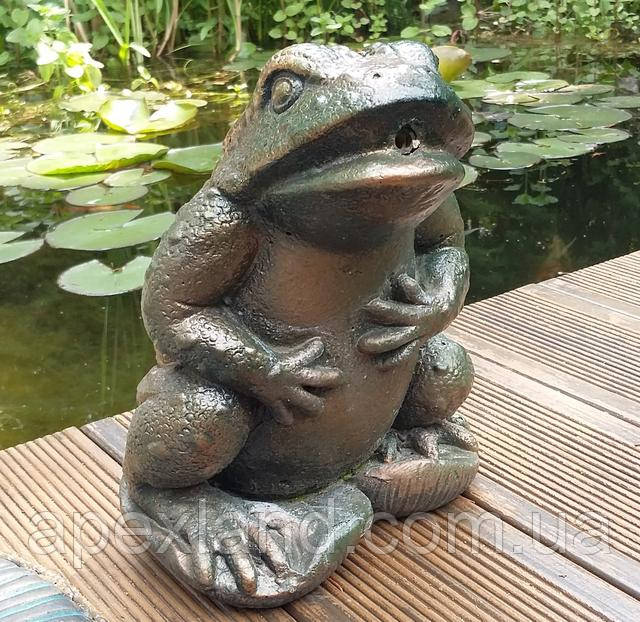Жаба фонтан для ставка