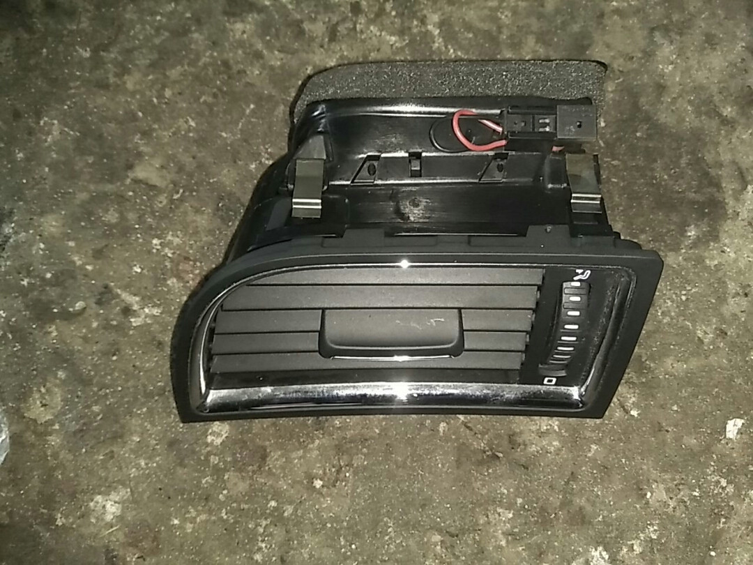 Дефлектор повітряний лівий skoda superb new, фото 1