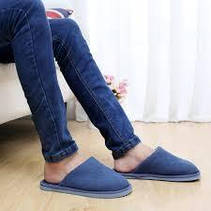 Чоловіче взуття для дому (тапочки та капці)