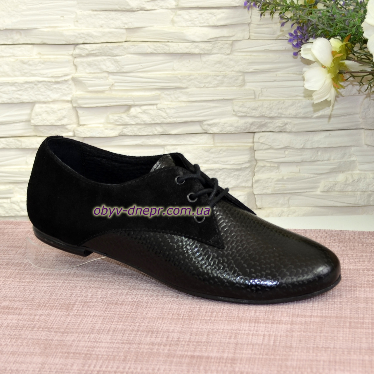 Туфли женские черные на шнуровке, низкий ход. Кожа питон и замш - фото 2 - id-p514650767