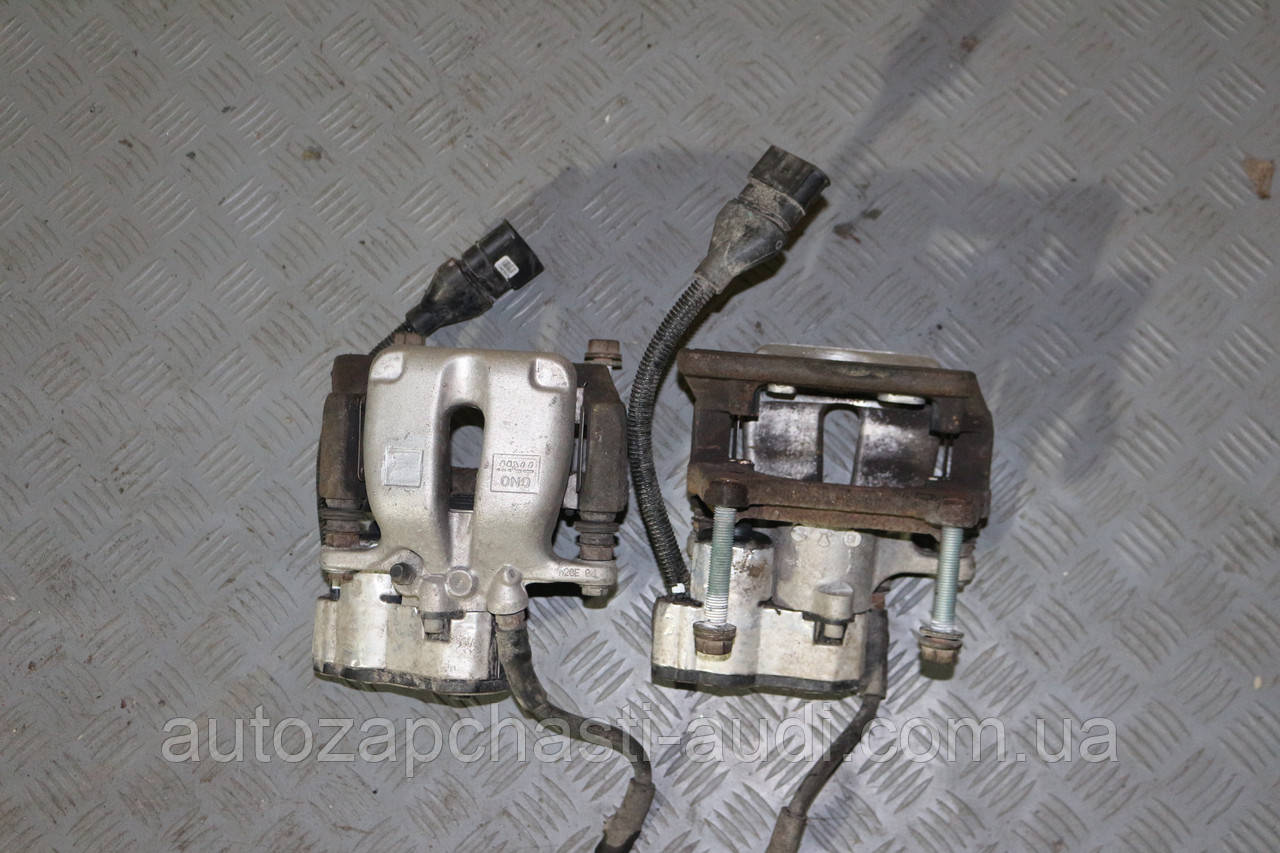 Суппорт гальмівний 4E0615404C Audi A8 D3, фото 1