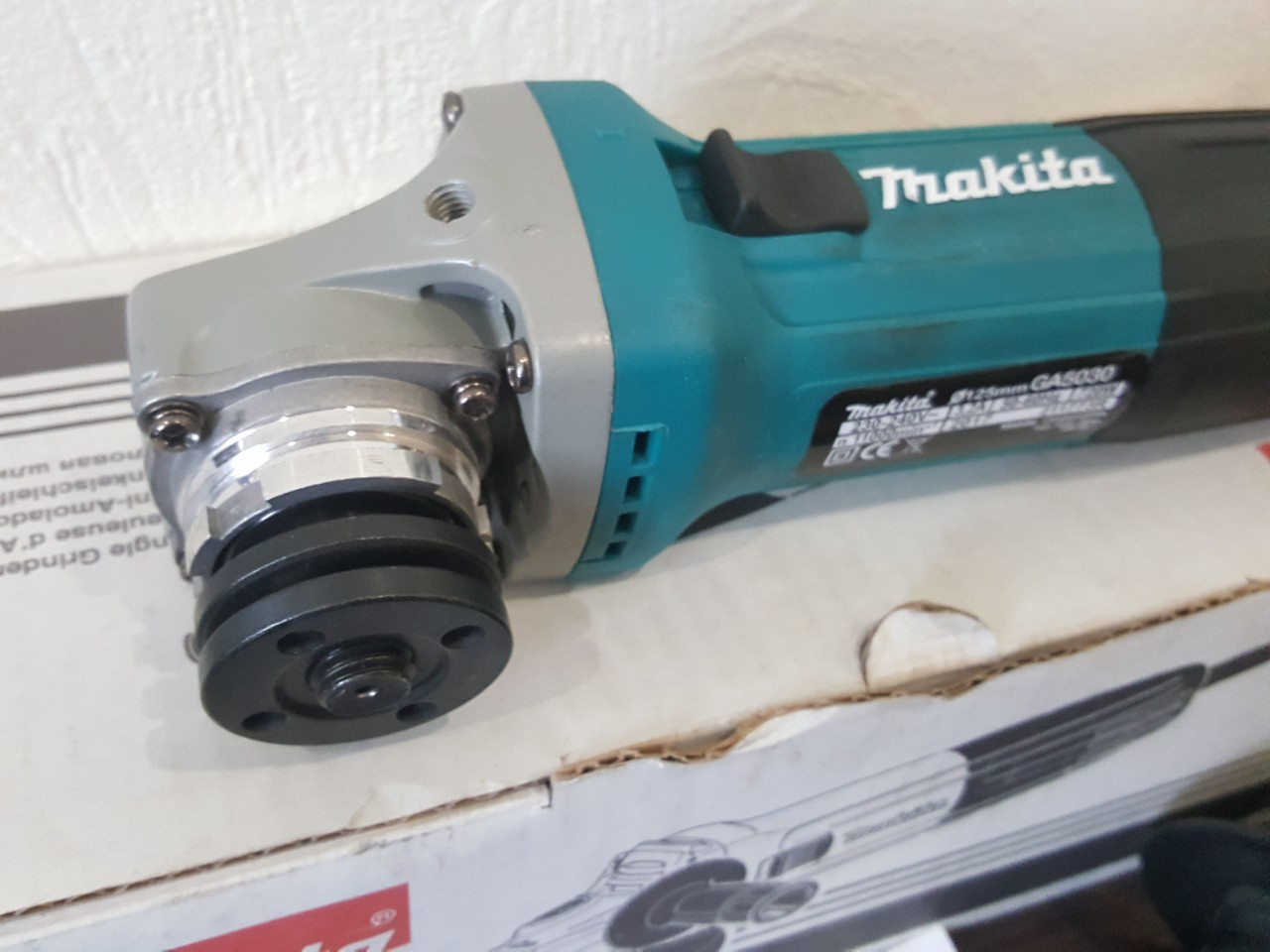 Болгарка MAKITA GA5030 - фото 1 - id-p927852408