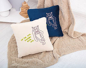 Подушка подарункова "Вовк" флок