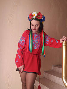 Блузка жіноча, червона з вишивкою, квіти, "макі з виноградом" шифон