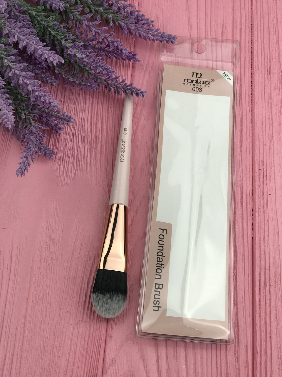 Пензель для тональної основи No003 Malva Cosmetics Foundation Brush