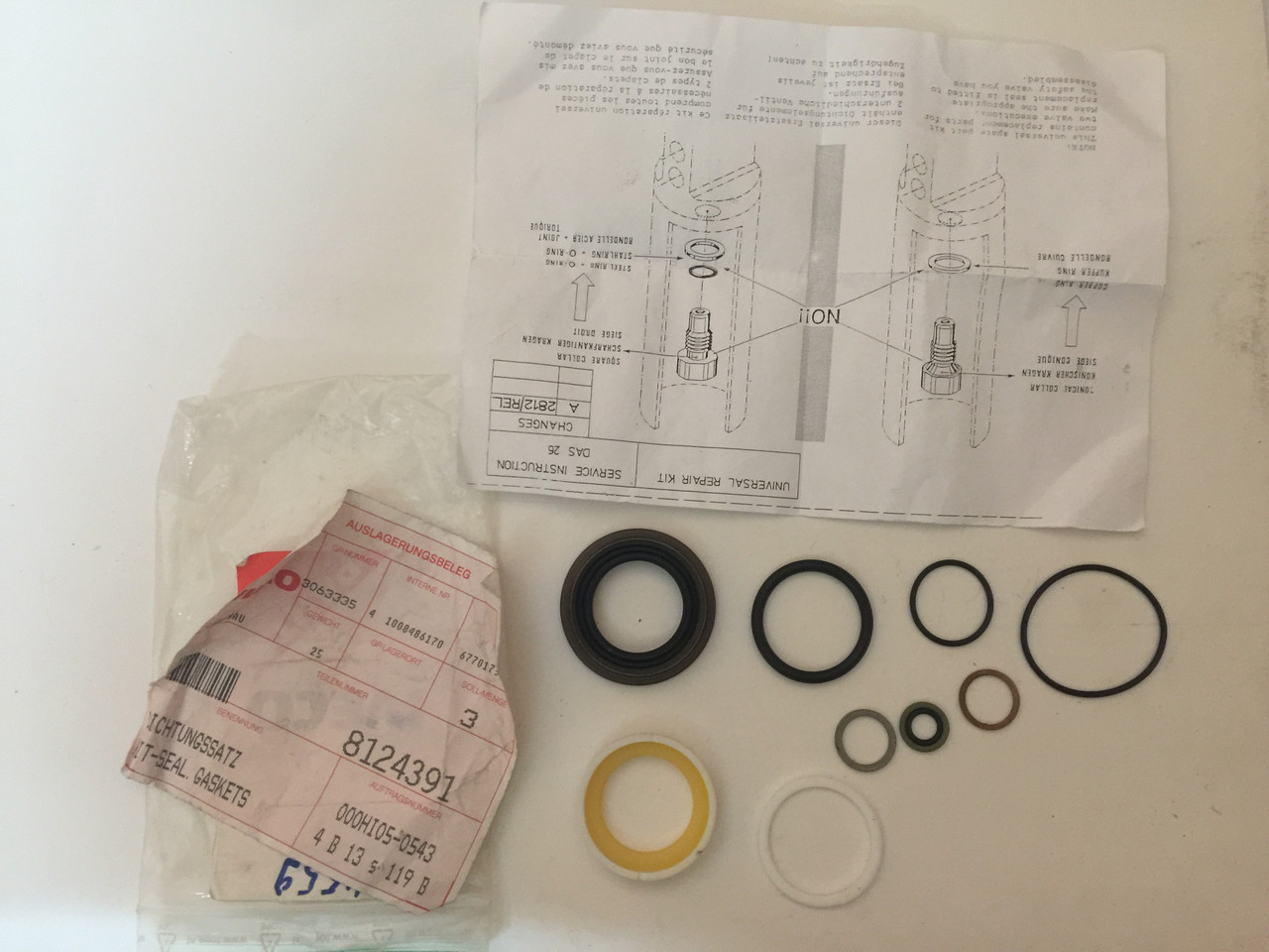 Набір прокладок IVECO 8124391