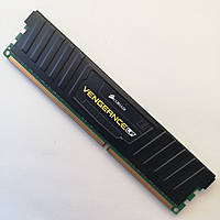 Ігрова оперативна пам'ять Corsair Vengeance LP DDR3 4Gb 1600MHz PC3-12800U CL9 (CML16GX3M4A1600C9) Б/В